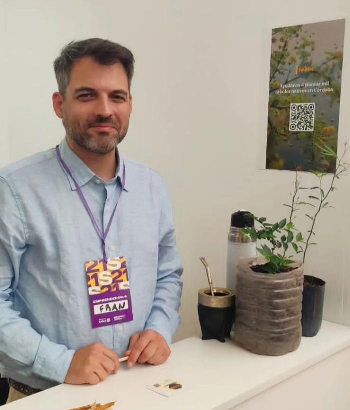 En la #Semana21, presentamos un proyecto de <a href="/Forestaton/">Forestatón 🌱</a> para reducir #HuellaDeCarbono. 

Ofrecemos a empresas e instituciones la oportunidad de plantar árboles nativos para compensar su huella y luchar contra el cambio climático. 🌱🤝🏻