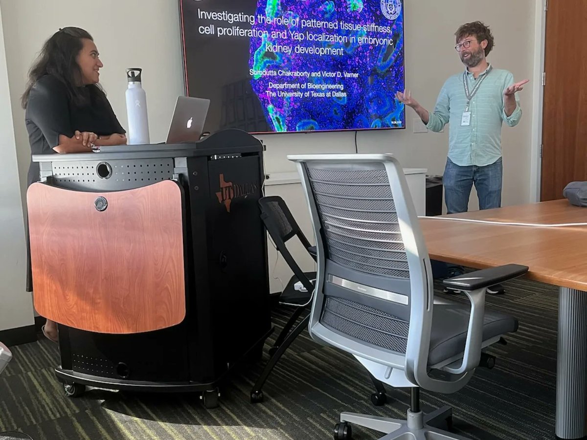 Varner Lab (@labvarner) on Twitter photo Adding to the list of Ph.D's from the #varnerlab the phenomenal Dr. Chakraborty ππΌππΌππΌ so so proud and happy for you ... Can't wait to see all the great things you are meant for! Congratulations π ππΌ
<a href="/bme_utd/">Bioengineering_UTDallas</a> <a href="/UtswBmeProgram/">UTSW BME Grad Program</a> <a href="/UTSWGradSchool/">UTSW Graduate School of Biomedical Sciences</a> @BME_UTSW # #biomechanics #phddefense Adding to the list of Ph.D's from the #varnerlab the phenomenal Dr. Chakraborty ππΌππΌππΌ so so proud and happy for you ... Can't wait to see all the great things you are meant for! Congratulations π ππΌ
<a href="/bme_utd/">Bioengineering_UTDallas</a> <a href="/UtswBmeProgram/">UTSW BME Grad Program</a> <a href="/UTSWGradSchool/">UTSW Graduate School of Biomedical Sciences</a> @BME_UTSW # #biomechanics #phddefense