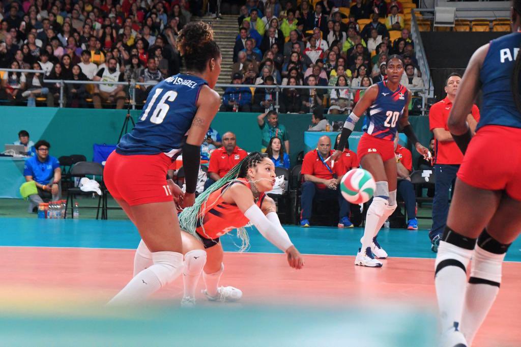COLIMDO's tweet photo. 🥇EL ORO PARA LAS  REINAS 👑 

Nuestras Reinas del Caribe  se coronan campeonas de @santiago2023  al vencer 3-0 a Brazil 🇧🇷.

¡Enhorabuena!

#Panam2023 #Santiago2023 #Colimdo https://t.co/G60yHGGuKe
