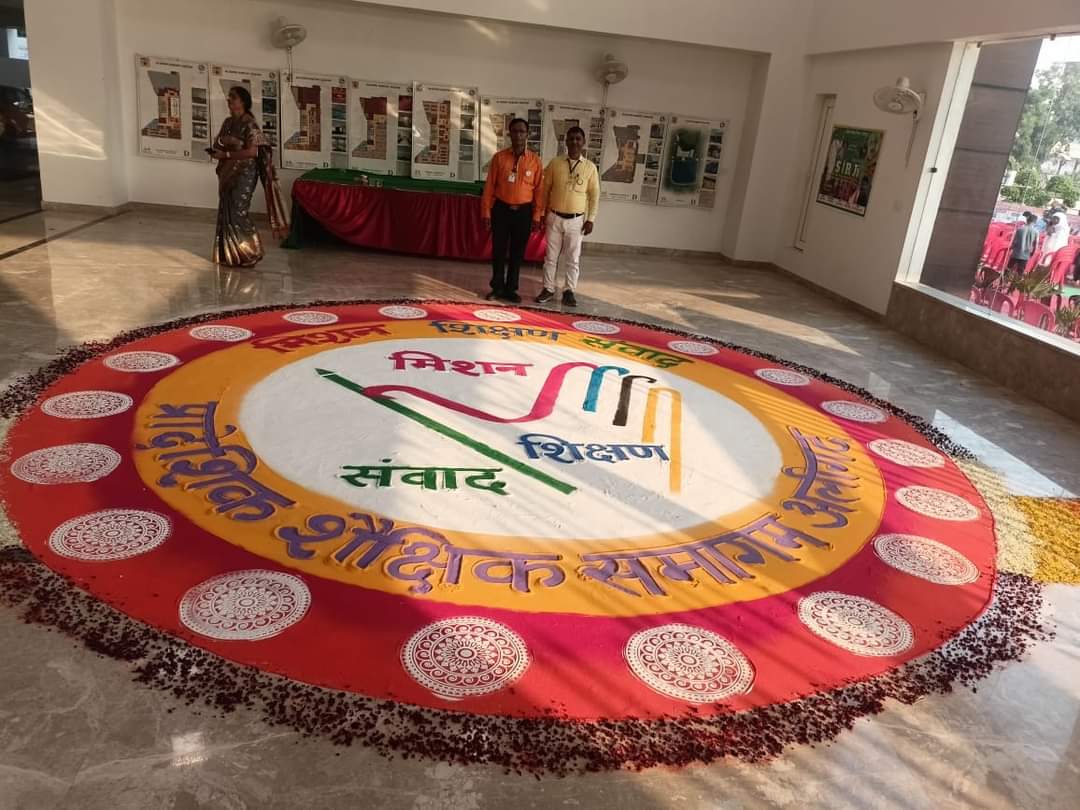 shikshansamvad's tweet photo. मिशन शिक्षण संवाद और #बेसिक_शिक्षा_विभाग_���लीगढ़ के संयुक्त तत्वावधान में दो दिवसीय निपुण कार्यशाला का शुभारंभ श्री #कल्याण_सिंह_हैबिटैट_सेंटर में हुआ। 
उद्घाटन जिला पंचायत अध्यक्ष प्रतिनिधि श्री प्रवी�� राज जी एवं जिलाधिकारी अलीगढ़ श्री इंद्र_विक्रम_सिंह जी  द्वारा किया गया। https://t.co/rzEnHhLCpw