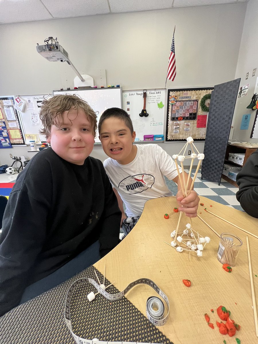 🎃 Pumpkin Candy STEM towers 🧡

#unityblooms
#reverseinclusion
#loveourschoolcommunity