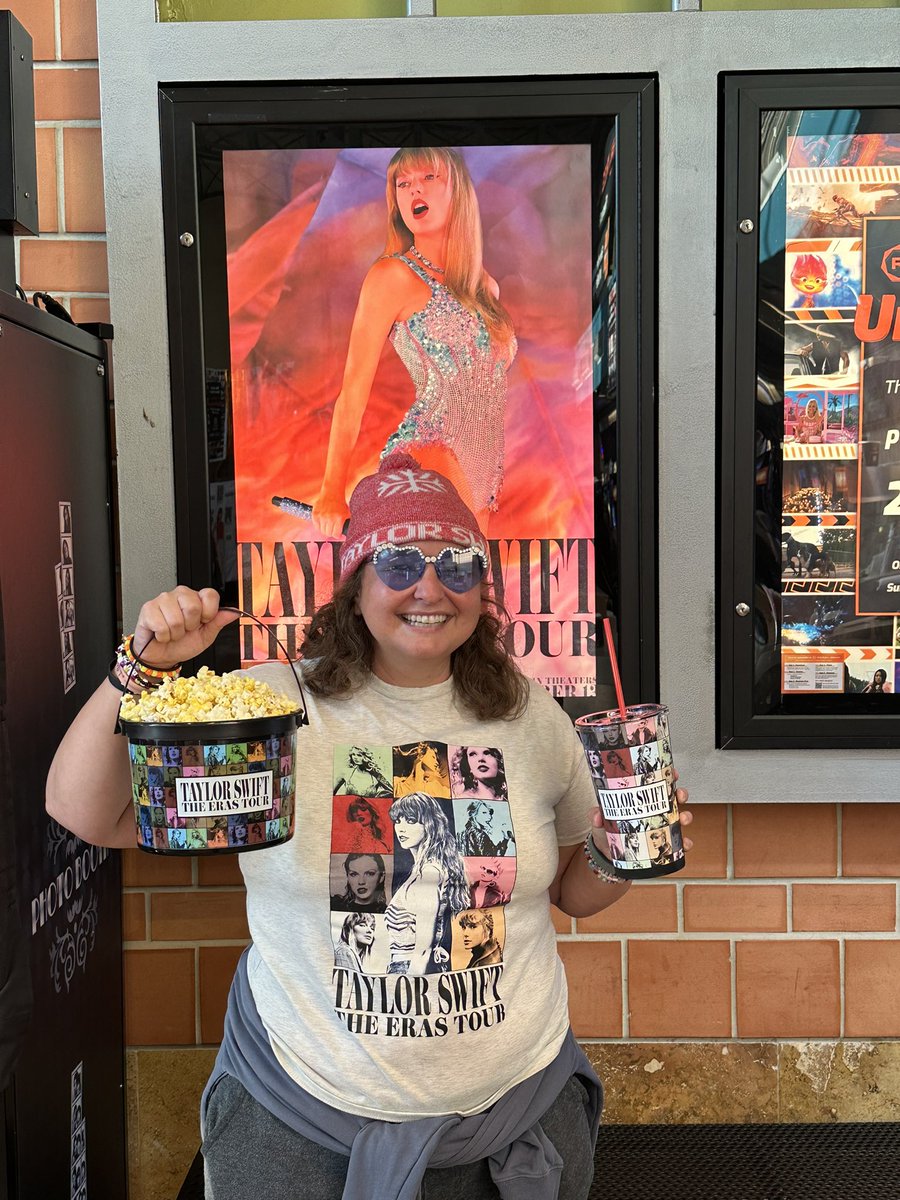 mcranch4's tweet photo. Celebrating #1989TaylorsVersion Eve at #TStheErasTourFilm! @taylornation13 @taylorswift13 https://t.co/ltT1S0jAtU