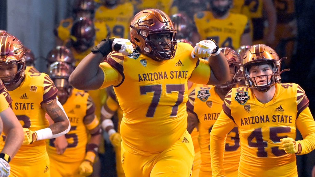 #AGTG I am very blessed to receive a scholarship offer from Arizona State University #ForksUp 🔱