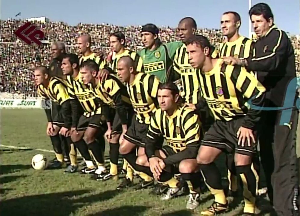 casacasCAP's tweet photo. Peñarol
Año: 2006
Jugador: Gonzalo Lemes

@OficialCAP @PrensaCAP @PyD1891 @HistoriaCAP @capsinfiltro @AloPenarolRadio #Camiseta #Peñarol #CAP #Casacas https://t.co/DvZwv7K61S