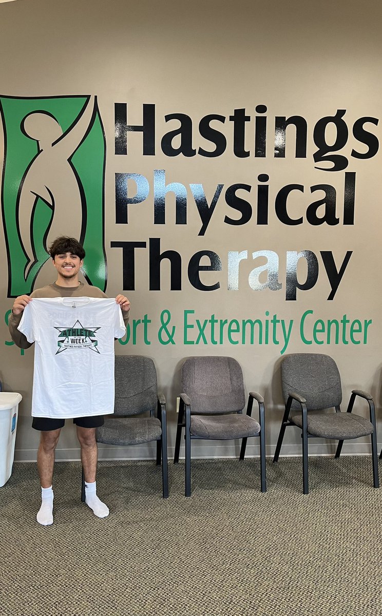 HastingsPT's tweet photo. Congrats to Gio Mendoza on being Co-Bronco Athlete Of The Week! Gio had a 22 yard pick six late in the second quarter to help the team go up 28-14 in their 45-42 win over Mount Marty. Good luck with the rest of the season!

The other co-athlete will be announced at a later date. https://t.co/kxYDp5RT0q