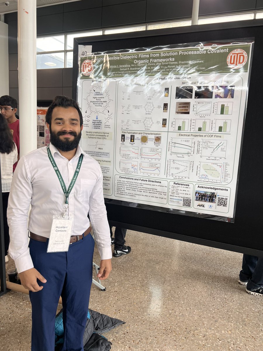 <a href="/rebeccamj916/">rebecca johnson</a> and <a href="/milinda_sena/">Milinda Senarathna</a> making smaldone lab proud at <a href="/UTDResearch/">UT Dallas Research and Innovation</a> week. 
#Chemistry #polymers #3Dprinting #COF