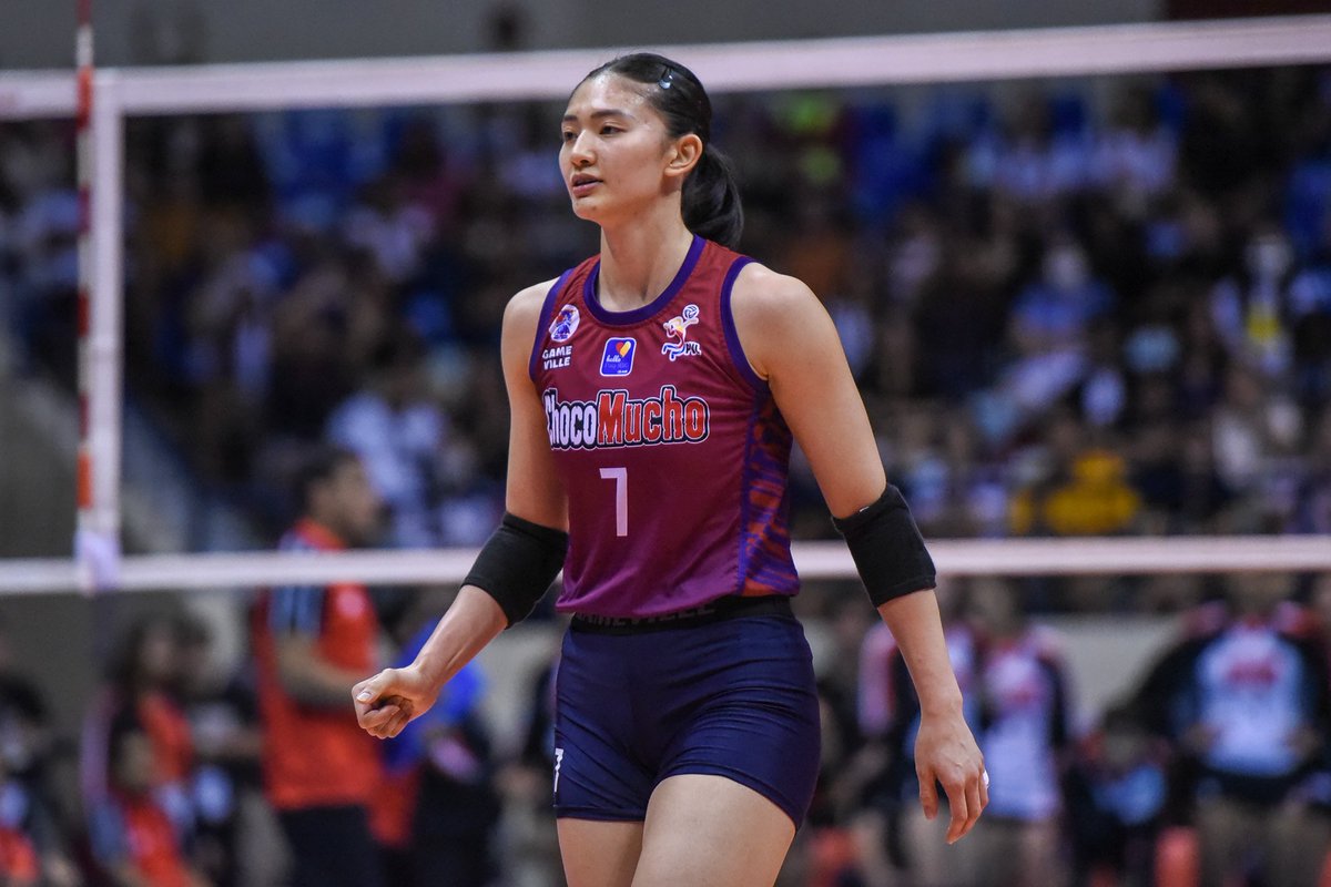 GetBlued's tweet image. 🙌🏻 MADDIE MADAYAG 🗣️

When they aim high, she aims higher. 🦅🏐

Madzilla with her unstoppable running attacks, scored 12 points including 3 blocks! 💪

#Madzilla #TheHeartOfVolleyball #GetBlued #CollabsbyGetBlued