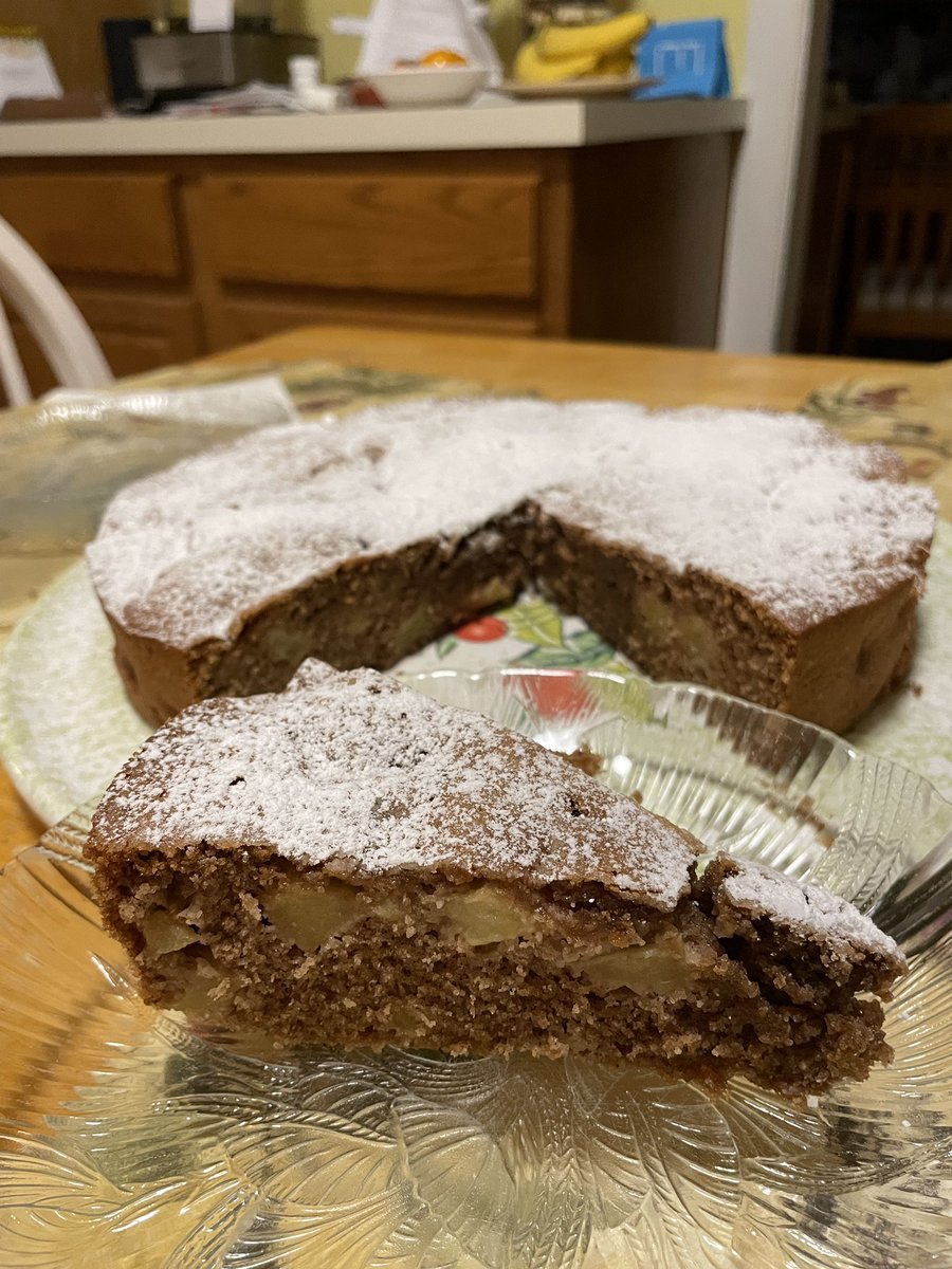 My favorite Apple Cake. My lovely aunt’s recipe. She used to make this when I was a child growing up in Italy. When she brought it over it was a feast. Grazie, Zia Filina 💝
#applecake #italiancakes #marawriterbakes #tortadimele #fallbaking #Foodies  #foodiechats  #fdbloggers