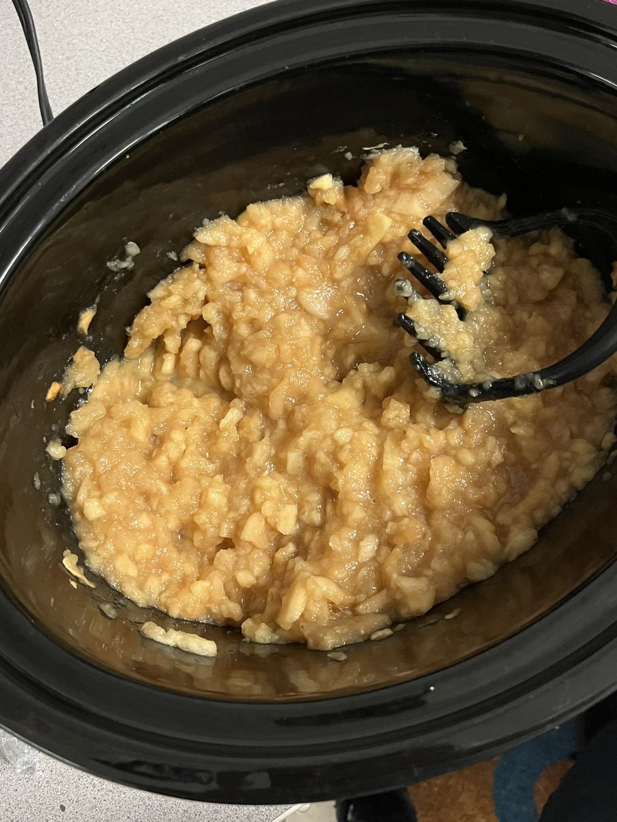 Ms_CatDean's tweet image. An apple a day keeps the boredom away in 2nd grade! 🍎 After diving into apple research during EL, our young scientists had a blast with hands-on experiments, including making homemade applesauce. 🍏🧃 #LearningThroughFun"