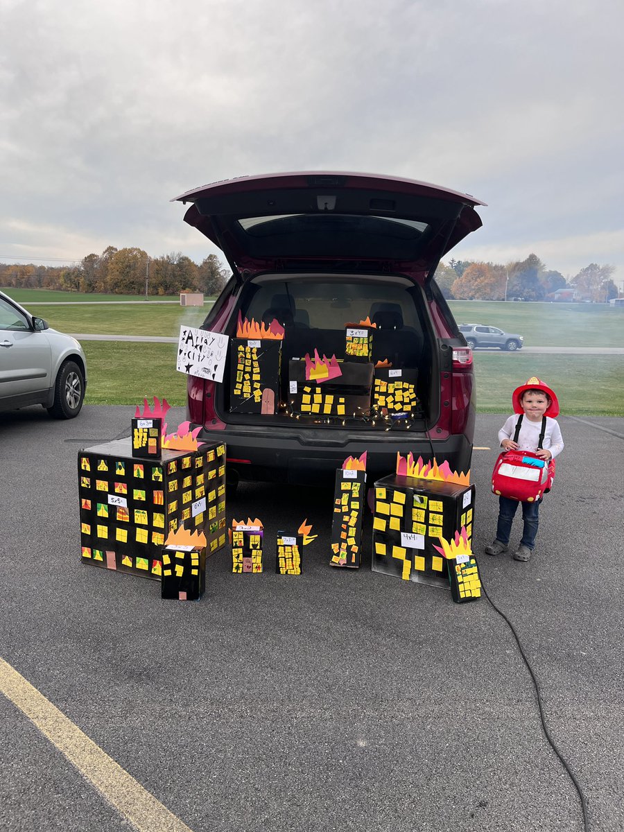 chardenbrook3rd's tweet photo. Array city was in trouble! Good thing we have the Fire Dept to save it at Trunk or Treat tonight! 😊 https://t.co/4D5Z46mkha