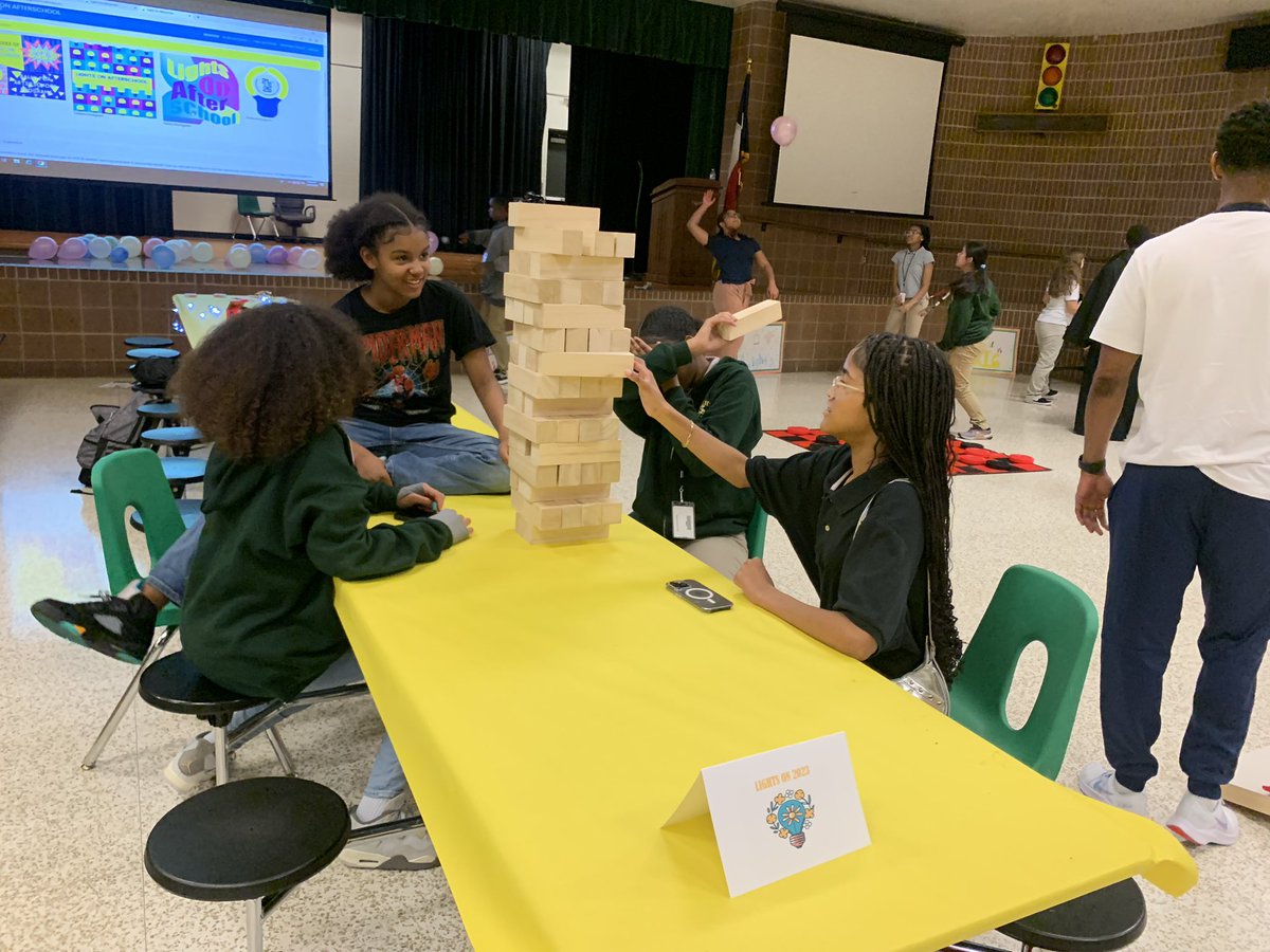 Chiquita Estavan, MA tweet media