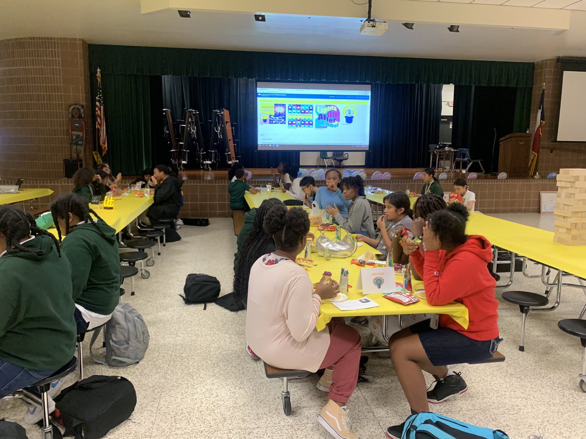 Chiquita Estavan, MA tweet media