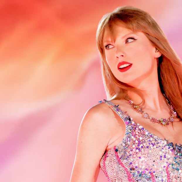 ThePopFlop's tweet photo. 🚨 | Taylor Swift is officially a billionaire today https://t.co/SviGeYEoHU