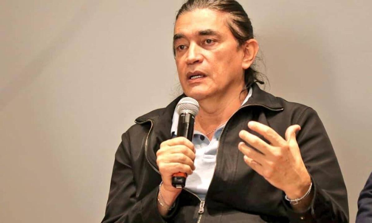 eleccionescolom's tweet photo. #ATENCIÓN 
¿A la alcaldía del Bogotá, por quién votará?  🗳️

🔁  Gustavo Bolivar @GustavoBolivar
❤️  Juan D. Oviedo. @JDOviedoA https://t.co/DGT0Nverwe