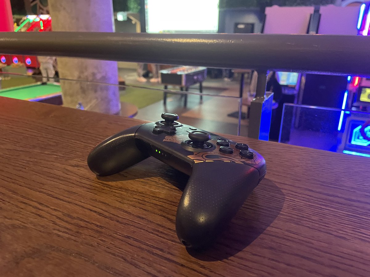 SmU5h | Xozniath_Escalus tweet media