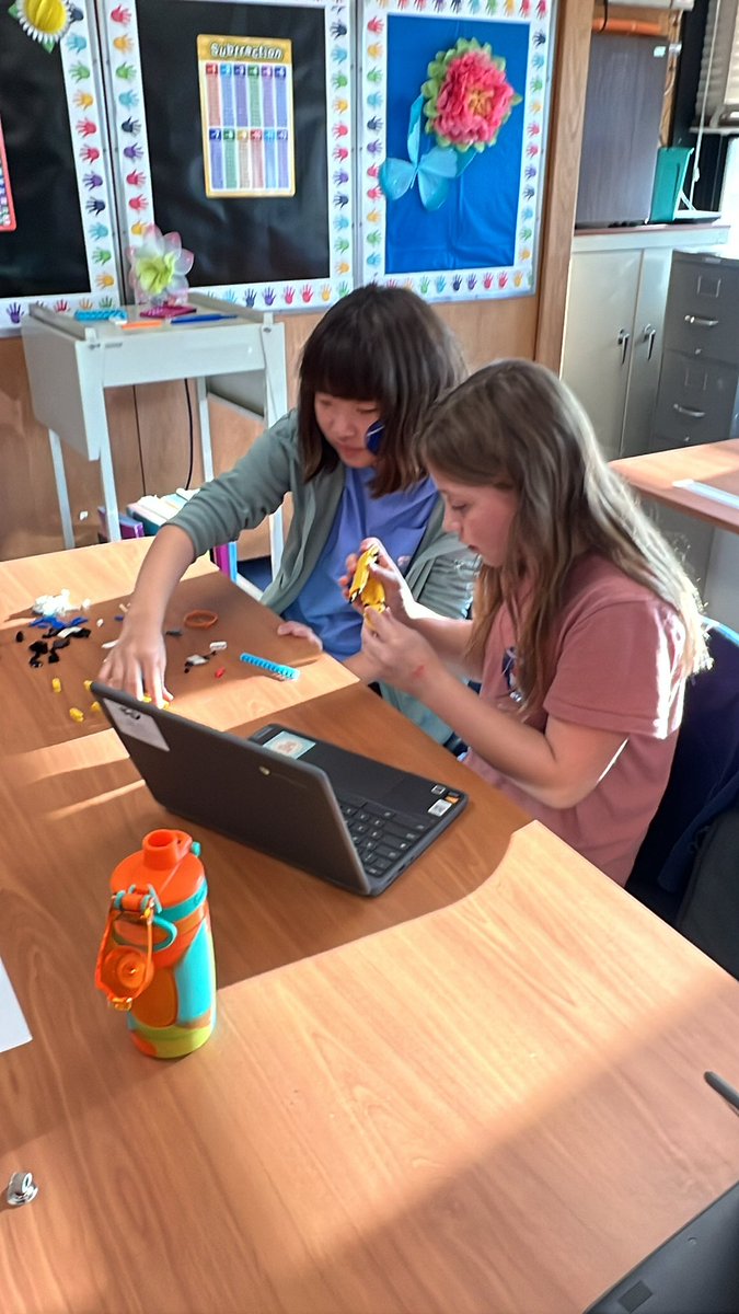sci345's tweet photo. Kramer Lane Beth Bots Gold used their Core Values and worked together to build mission pieces.   We are getting ready for an exciting season! @KLSBethpage @firstlegoleague https://t.co/THr8iZY7UW