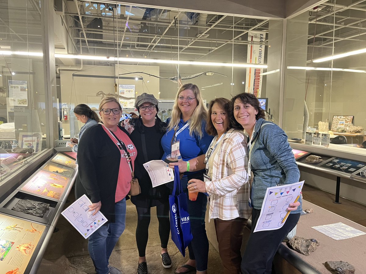 steinbrinkesu10's tweet photo. #NATS threw an amazing social at Science City @NSTA #ESU10 #NATS23 @kristen_slechta @BentScience @m_nielsen #ESU9 https://t.co/DYWH2ylF4u