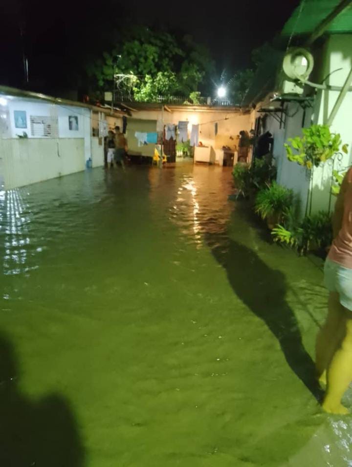 *#26Oct NOTICIA* | Urgente | Se desbordó la Quebrada de Sanare inundando casas en la Urbanización Santa Eduvijes y Corpahuaico, vecinos piden ayuda de Protección civil y Bomberos del municipio. | *ESTILO NOTICIAS | 2023*