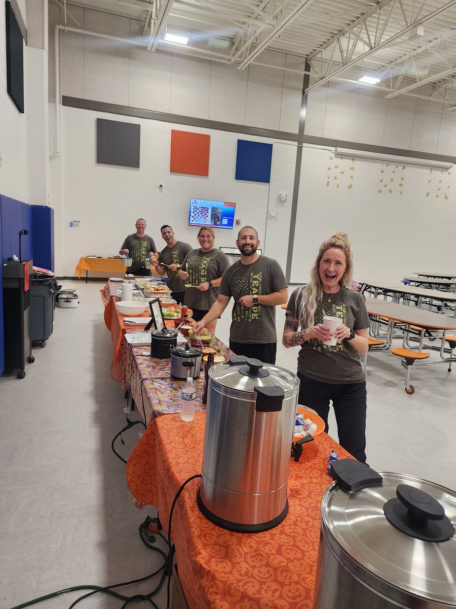 Thank you NPMS PTA, for providing an "Amazing Apple" treat during conferences!  We appreciate our parents, community, and students!