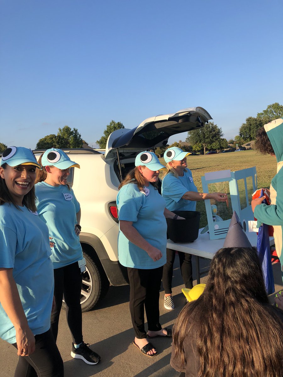 CarlisleCoyotes's tweet photo. Trunk or Treat @carlislecoyotes CarlislePTArocks! https://t.co/dtM7VYx3dh