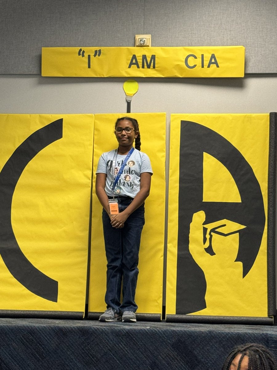 Miller Int Children Interacting After School tweet media