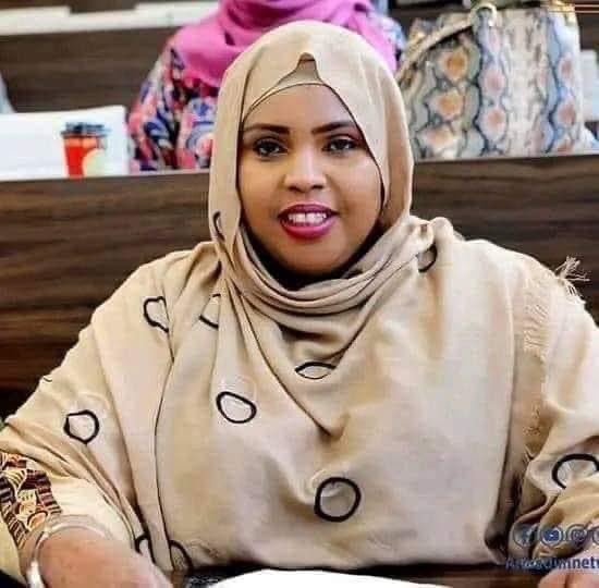 Guul Xildhibaan Marwo. 

(In kasta oo madaxdii dalka dhabarka kaa toogteen 🥲)