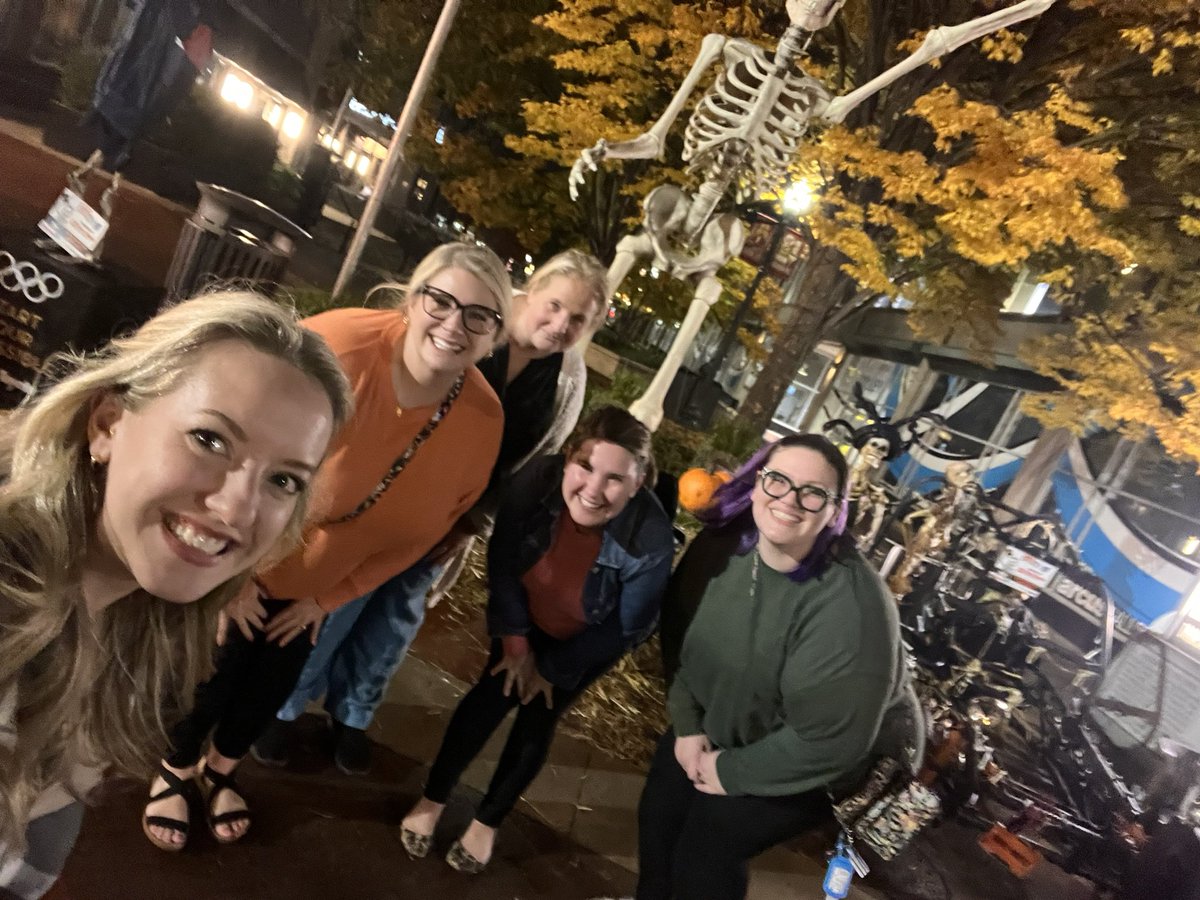 MrsPitzerMMS's tweet photo. SLCS Social Workers out &amp; about for the annual MASSW Conference! https://t.co/QAWLOY17CC