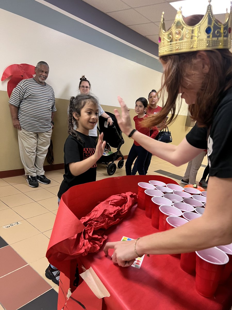 Cannot believe November is just around the corner! Feel so grateful to have such a great team, to serve this community, and be a part of <a href="/CharlesRDrewES/">Drew Elementary</a> ❤️ 📚 🍁 It’s all about those expressions.