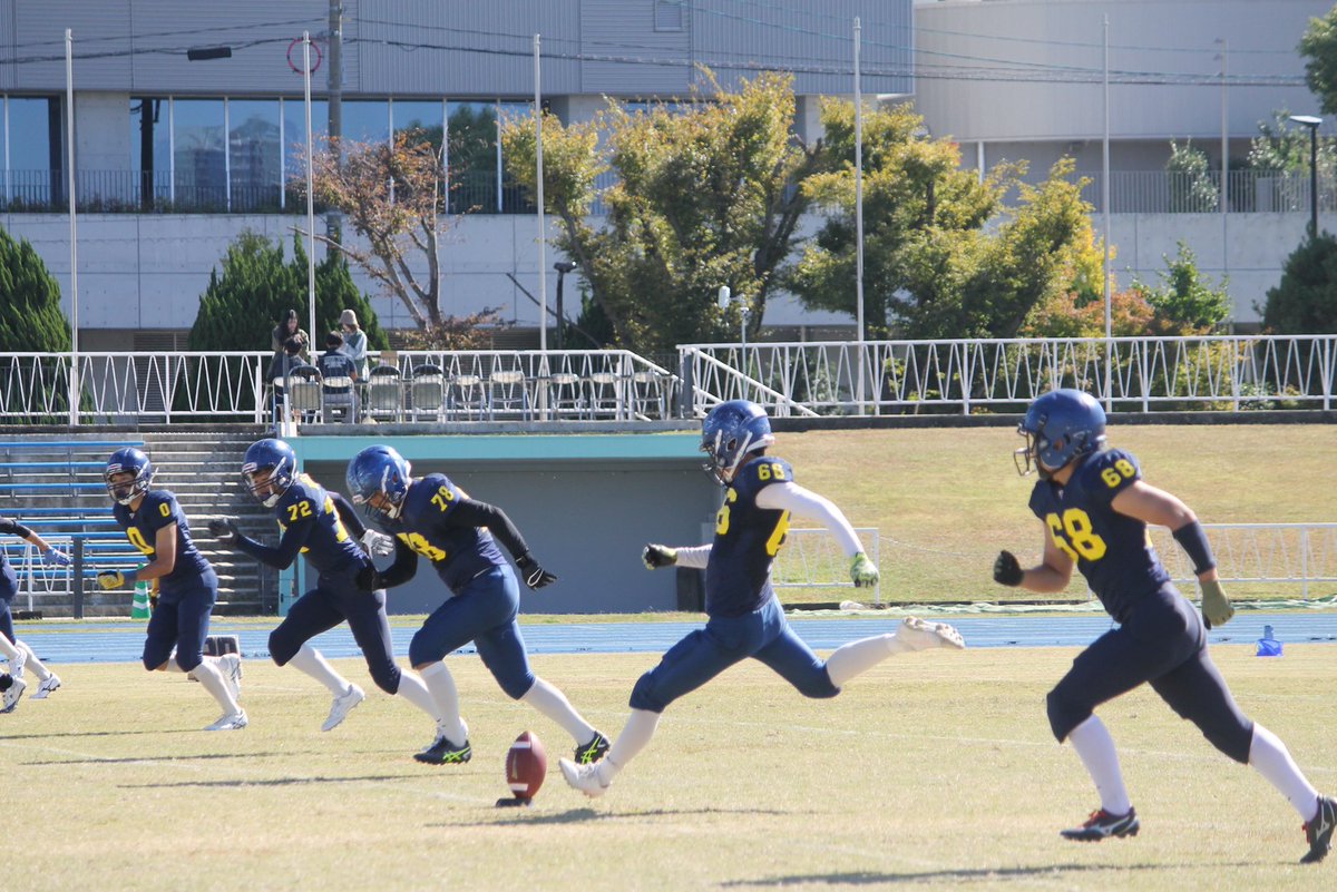 Marines20221's tweet photo. 【GAME RESULT】
長崎県立大学17-0長崎大学
先日の長崎大学戦は勝利を収めました。前回の試合の反省をしっかりと改善し、自分たちが想定した試合運びを行うことができました。11月23日に順位決定戦があるので、引き続き応援のほどよろしくお願いします！
＃アメフト
＃長崎県立大学
#長県大 https://t.co/eThpFHrO2i