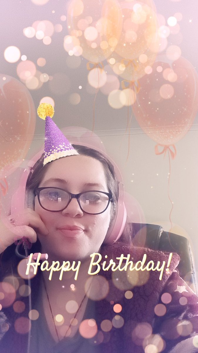 nzSeraphina's tweet photo. Bday stream chilling on apex come have fun and chill out with me #apex #prebday #twitch #affiliate #chilling #livestream #birthday https://t.co/OxG7iAzp3w