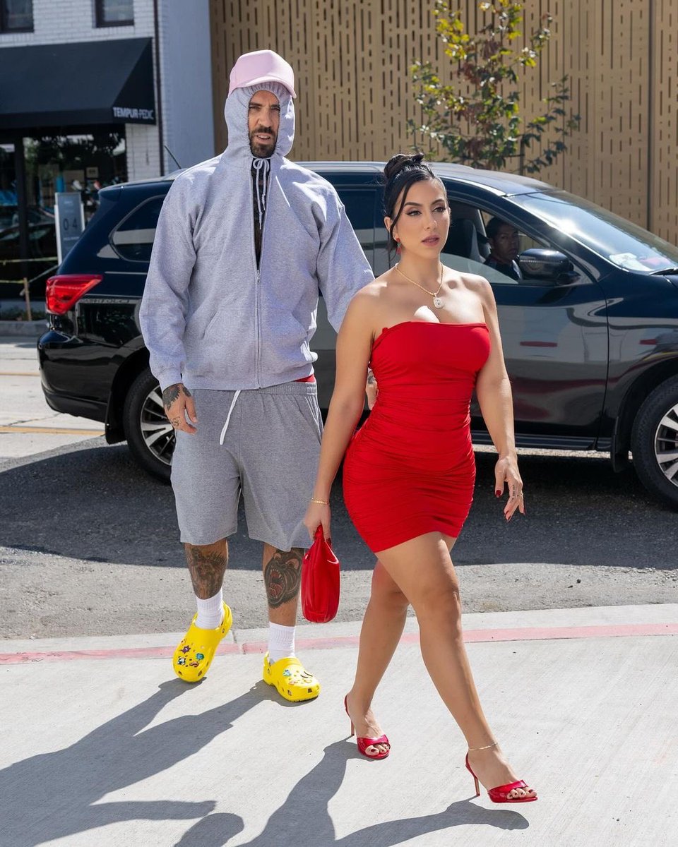 adam22's tweet photo. If we locked in, ain’t no switching up 🤞🏼 @lenatheplug https://t.co/NRSstLxc5x