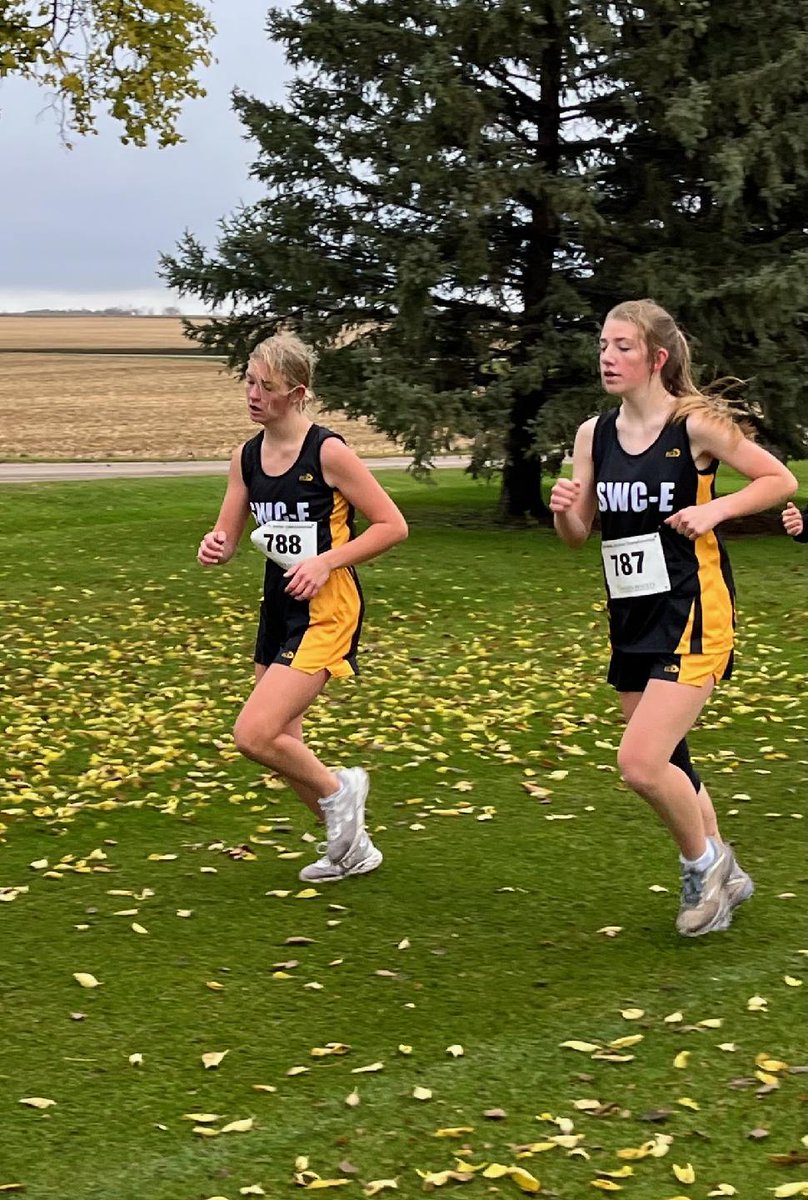 Eagles XCTF (@eaglesxctf) on Twitter photo <a href="/EaglesXCTF/">Eagles XCTF</a> wrapped up the season at the MSHSL Section 3A meet tonight! Every runner improved their time on the course from earlier in the year, and Hannah got a new PR!
A big thanks to the hard work of our seniors- Gabe, Lexi and Chloe! You will be missed! <a href="/EaglesXCTF/">Eagles XCTF</a> wrapped up the season at the MSHSL Section 3A meet tonight! Every runner improved their time on the course from earlier in the year, and Hannah got a new PR!
A big thanks to the hard work of our seniors- Gabe, Lexi and Chloe! You will be missed!