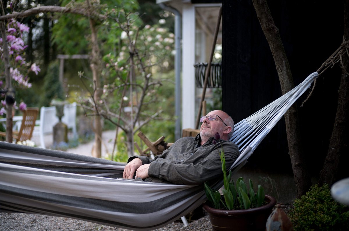 tropilex's tweet photo. Family bonding time is essential; A cozy hammock makes it better
Check out our Stripes Silver Hammock 💖
Order online at https://t.co/b9hpGg2oPJ 🌴 Fast shipping &amp; free return! ☀️
#tropilex #relax #hammock #hangmat #hängematte #hamac #amaca #hamaca #hængekøje #hängmatta #hamak 🏖️ https://t.co/EKU4guJ5EI