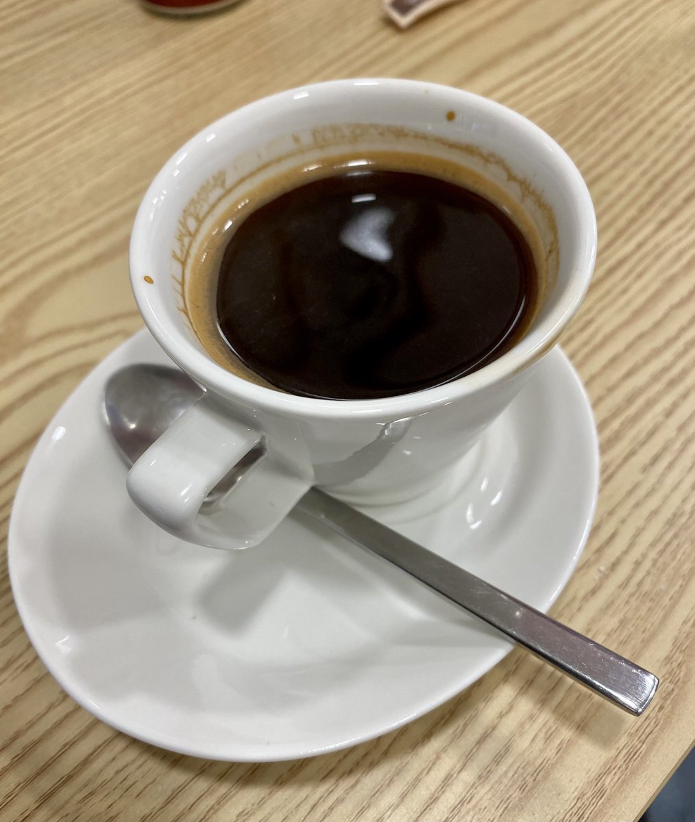 Good morning from my feathered walking alarm ⏰ clock

#morningCoffee #GoodMorning