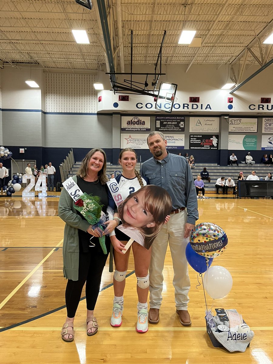 Ryan_Neuhaus's tweet photo. Thank you Kim Odinga for making this a great year and raising young women to see there value and worth in Jesus.  #SaderNation https://t.co/vk7MrZoRxw