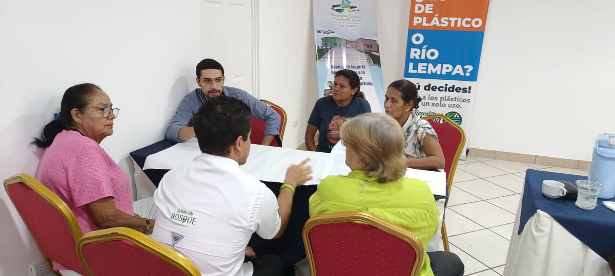 El 24 de octubre participamos representando a <a href="/UnPulmonMas/">Un Pulmón Más</a> en el primer taller sobre anteproyecto de ley para la recuperación, rescate y protección del Rio Lempa🌎 #RescatemosElLempa