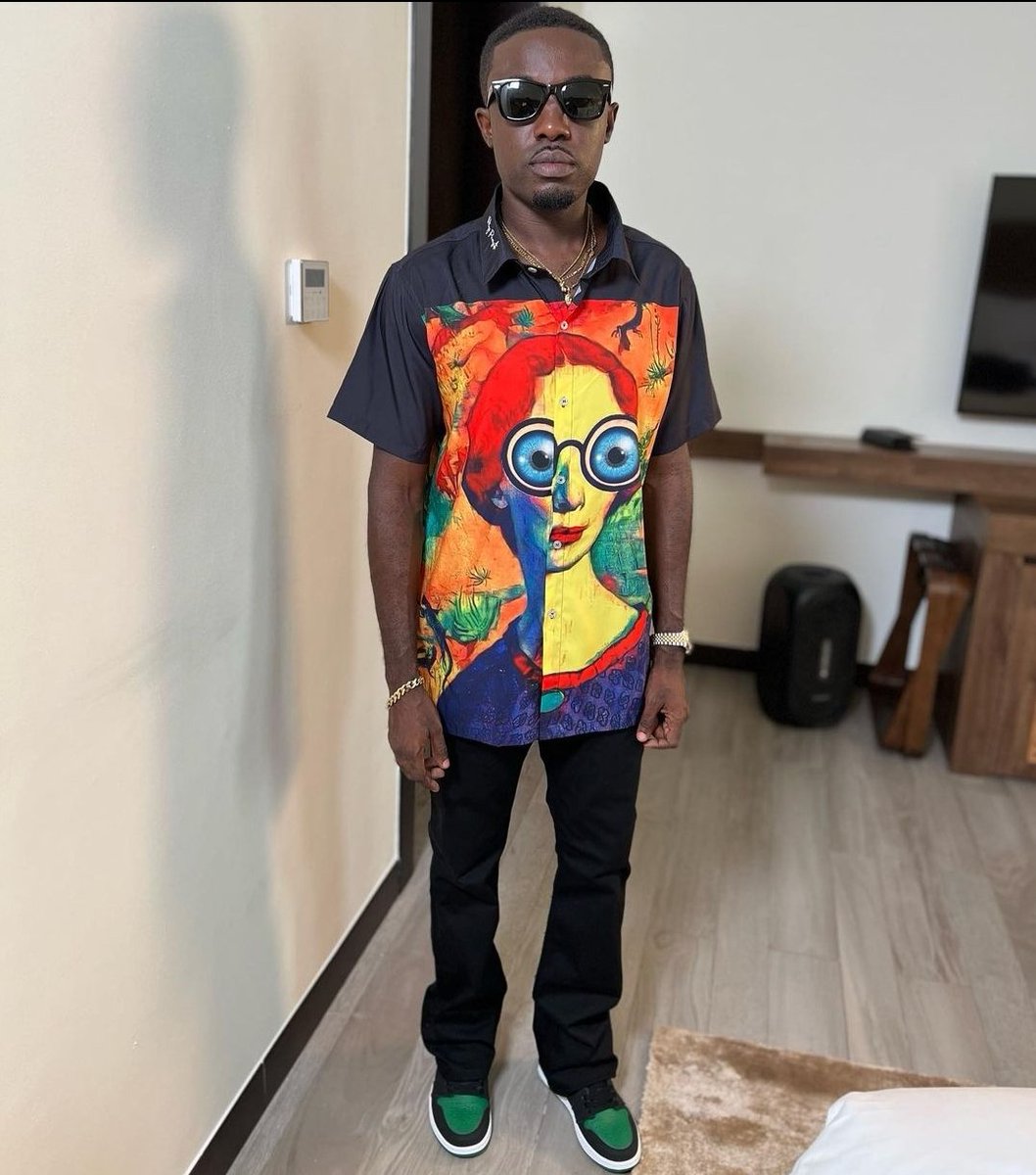 poswura's tweet photo. Gus let's show him love 💘
Like and I will follow u now 
It's midnight gains 
The CEO of #AMG Business 
@CrissWaddle simple billionaire 
#PlanningAndPlotting 

#Lukaku #AnsuFatiBack #liverpool 
#Incoming #sarkod #Kudus #Arsenals #WestHam #konektalbum #Shattawale #Ronaldo #Bongos https://t.co/SboifViD4p