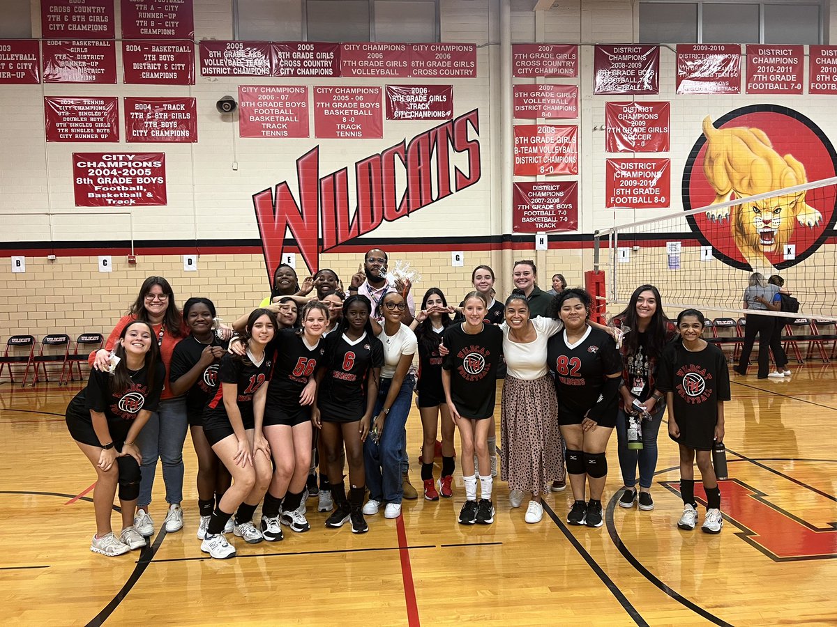 Teacher appreciation night at the 7th grade volleyball game!! Thank you teachers for coming out an supporting these athletes! #growLHJH #LHladycats
