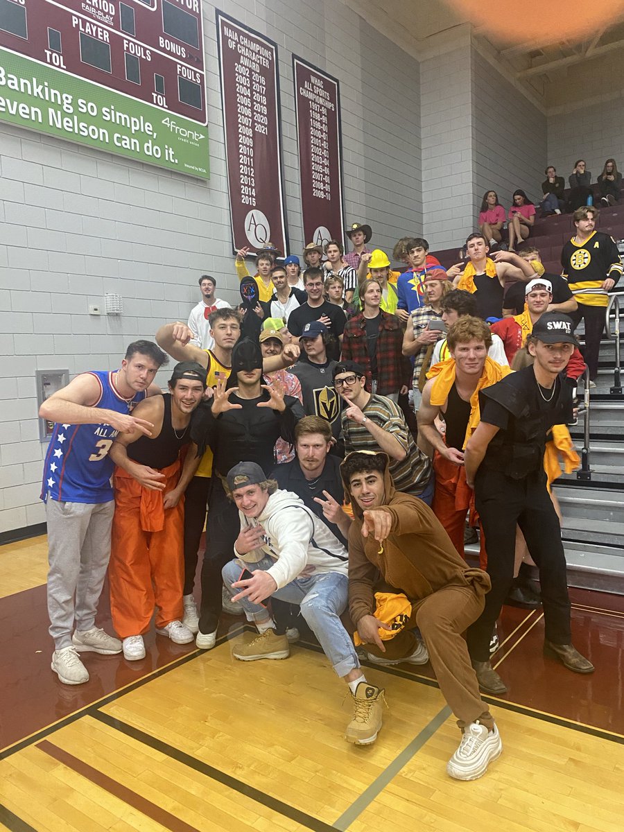 Aquinas Baseball tweet media