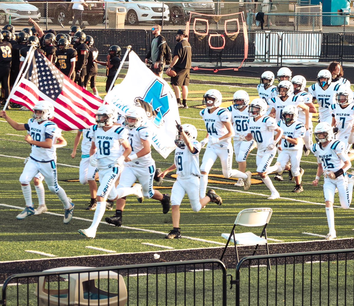 GraysonMcCalli1's tweet image. Middle School football is a wrap. Tomorrow is my 1st day to get better for my 8th grade year. Gotta earn that playing time. #earneverything #nothinggiven @MiddleMilton @MadisonMcCalli1 @DDENVERMcC01 @MommyMcB @CABELLFOOTBALL (#19)