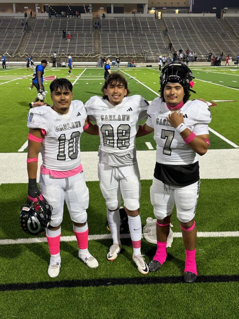 Carcamo Twins (@rebecca_onti) on Twitter photo Garland Win 42 , South Garland 6. Congratulations Owls! Happy birthday twins!
<a href="/jeremy_carcamo_/">Jeremy Carcamo</a>
@Oro4Pedro
<a href="/carcamo_kaleb/">Kaleb Carcamo</a>
<a href="/owl_football/">Garland Owls</a>
<a href="/GHS_Owls/">Garland High School</a> Garland Win 42 , South Garland 6. Congratulations Owls! Happy birthday twins!
<a href="/jeremy_carcamo_/">Jeremy Carcamo</a>
@Oro4Pedro
<a href="/carcamo_kaleb/">Kaleb Carcamo</a>
<a href="/owl_football/">Garland Owls</a>
<a href="/GHS_Owls/">Garland High School</a>