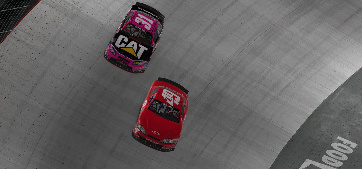 Had no business up front at all after the first 100 laps of this race, but the last 100 was a different story. Caution came out after strategy at a good time and found myself 2nd. Tried everything I could to get around the 49 but came up short. P2. @HLRL_iRacing @FireTalksNASCAR