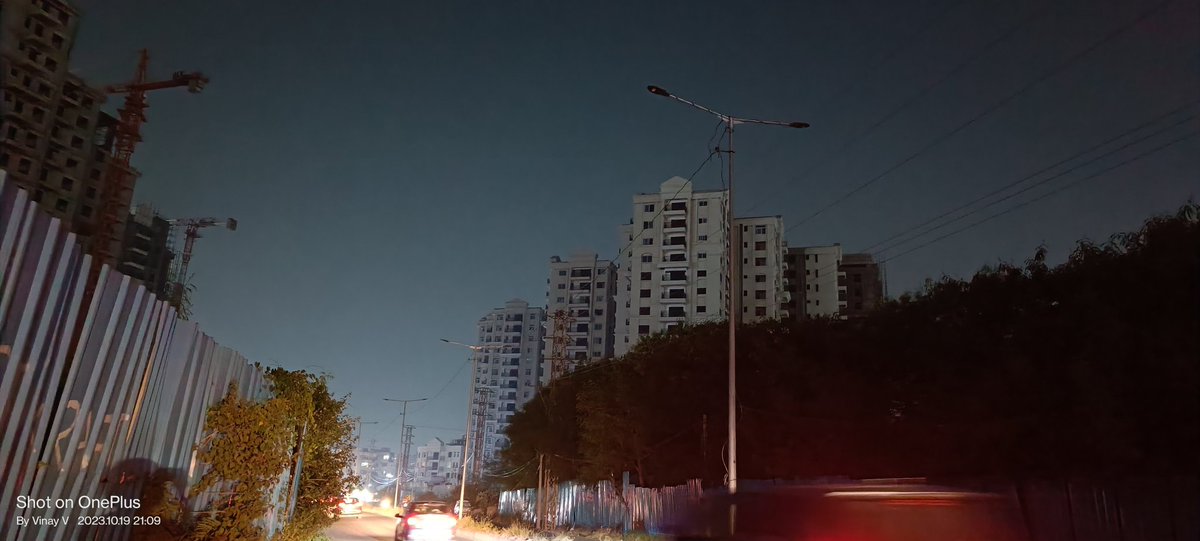 Vinay Vangala #SaveHCUBioDiversity (@vinay_vangala) on Twitter photo స్వచ్చ నమస్కారం 🙏 <a href="/CommissionrGHMC/">Commissioner GHMC</a> @zckukatpally
<a href="/MoosapetDC/">DC_Moosapet</a>
ఇక్కడ స్ట్రీట్ లైట్స్ పొద్దున పూట కూడా వెలుగుతాయి
కొంత దూరంలో రాత్రి కూడా వెలుగవు
గత మూడు వారాల నుంచి ఇదే పరిస్థితి
మహీంద్రా అశ్విత - పైప్లైన్ రోడ్
<a href="/EESL_India/">EESL India</a> స్వచ్చ నమస్కారం 🙏 <a href="/CommissionrGHMC/">Commissioner GHMC</a> @zckukatpally
<a href="/MoosapetDC/">DC_Moosapet</a>
ఇక్కడ స్ట్రీట్ లైట్స్ పొద్దున పూట కూడా వెలుగుతాయి
కొంత దూరంలో రాత్రి కూడా వెలుగవు
గత మూడు వారాల నుంచి ఇదే పరిస్థితి
మహీంద్రా అశ్విత - పైప్లైన్ రోడ్
<a href="/EESL_India/">EESL India</a>