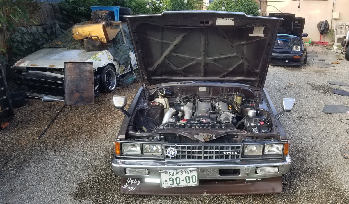 DANGERGK27's tweet photo. Pressure washed the jz and cleaned the bay up finally. Cars looking decent again.
#mx63 #cressida #1jz https://t.co/lAEAS17Ou5