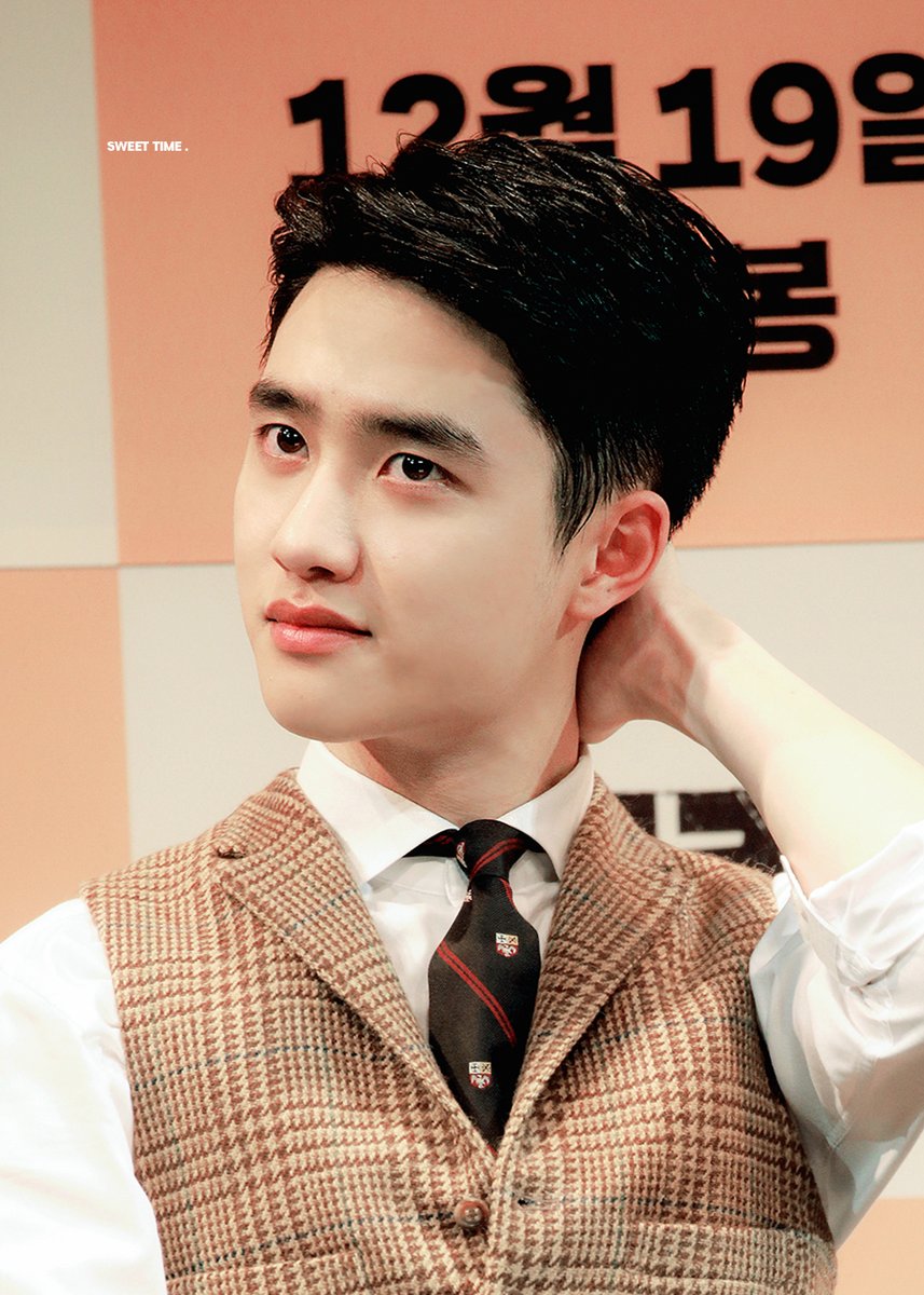 112sweettime's tweet photo. 181112 #스윙키즈 👞 
📎 https://t.co/3iLnkEX1DH 
📎 https://t.co/fYkLypAOMl 

#도경수 #디오 #DohKyungSoo #DO (D.O.) #都暻秀 #ドギョンス #EXO https://t.co/gpITjJCPVJ