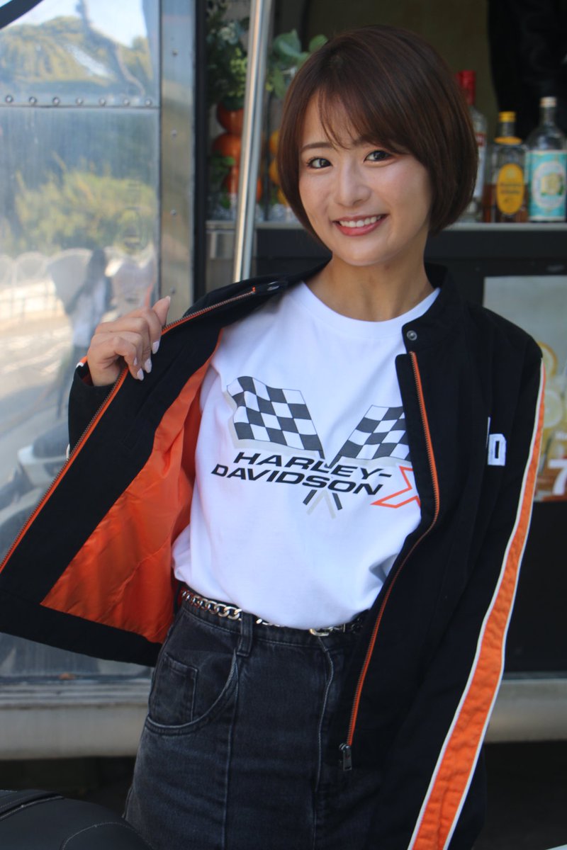 keisei_baka's tweet photo. 原宿で、なっちゃんに会えるよ。
２回目は、18時。
19時からは、トークショー。
詳細は、引用を見て下さい。
＃平嶋夏海
写真、SNS掲載許可済 https://t.co/JcCDAC4Cgb