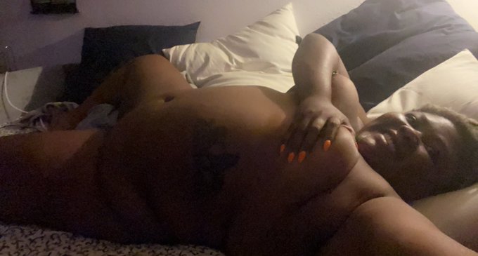 I&rsquo;m bored 😤 https://t.co/2driuXZW4A