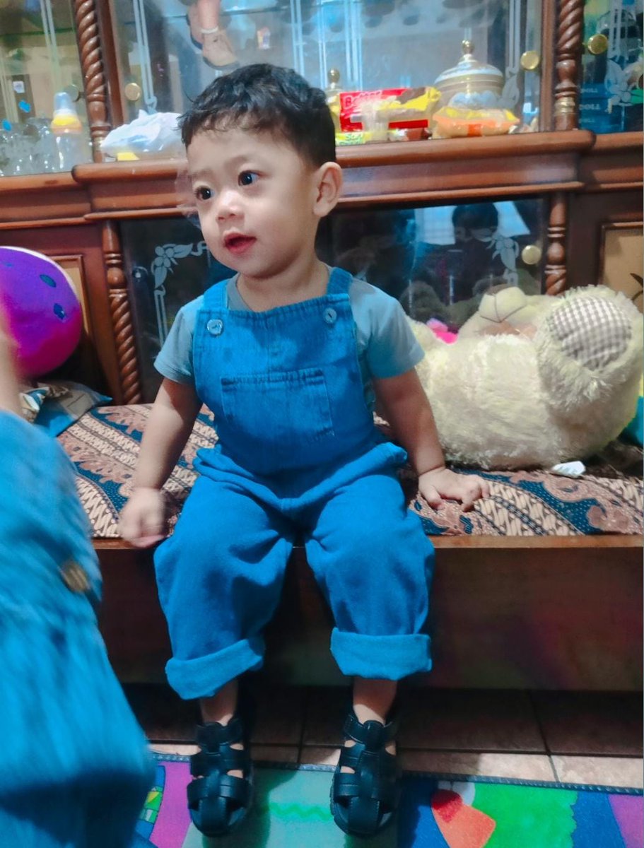 wilhandharmawan's tweet photo. Jum'at 💕

@hikmatyra https://t.co/VDl8FrlAga