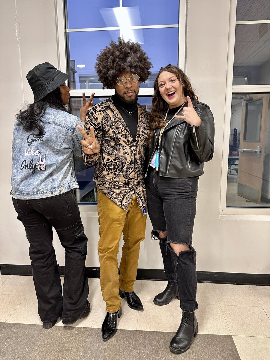 Red Ribbon Week♥️ #DecadeDay  #yeahthatcherrydale