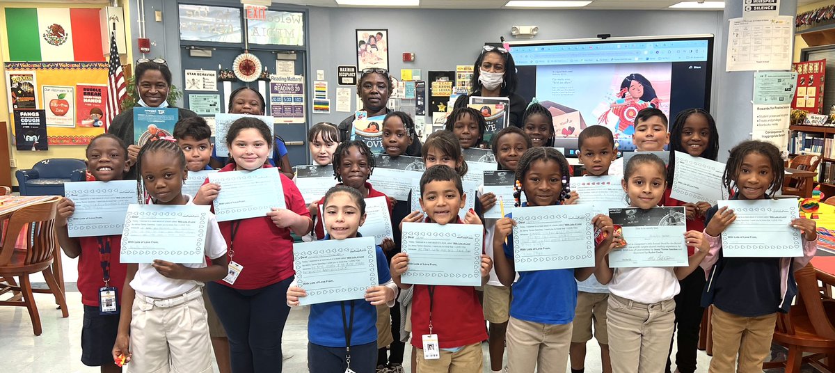 PahokeeELibrary's tweet image. Thank you @CityofPahokee (G Williams, R Lucas, C Mangual & J Adams) 4 @Jumpstartkids #readfortherecord With Lots of Love by @jetchez . Great  K-2 participation @PahokeeEL_Stars ! Thanks to @librarycurrent & J Siccone @literacypbc 🥰
@emapbc @GladesRegion
#lovemylibraryPBCSD